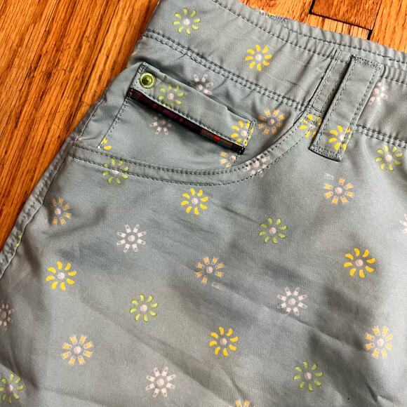 William Murray Shorts Mens 34 All Over Print Green Golf Performance Floral - Picture 3 of 9